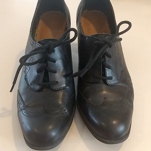 Etienne Aigner Quest Pumps